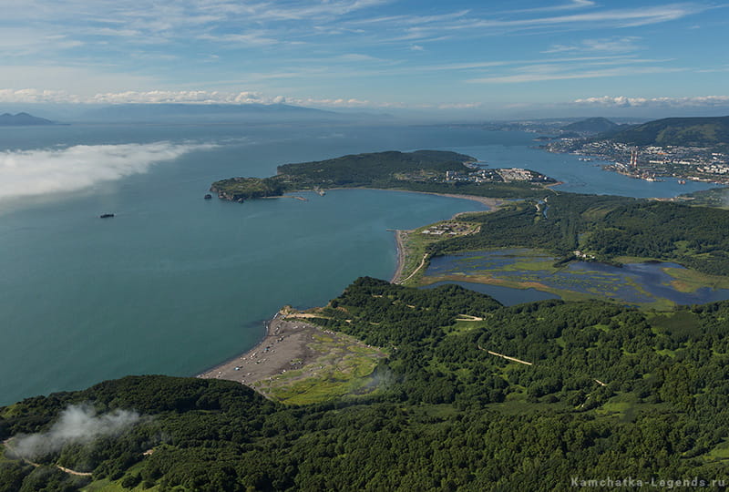 Бухта Большая Лагерная на Камчатке