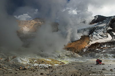 кратеры вулкана Мутновский