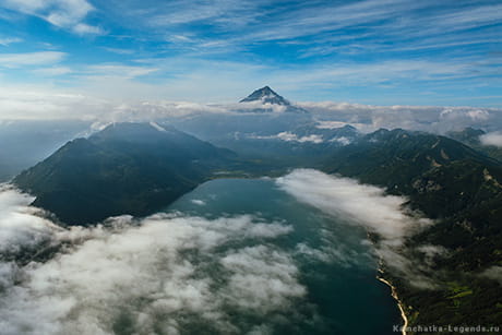 Вилючинская бухта и вулкан