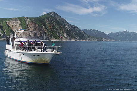 яхта на 10 туристов