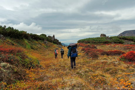 Переход с рюкзаками