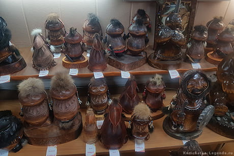 божества Камчатки из дерева