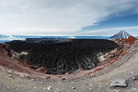 пробка на вершине конуса